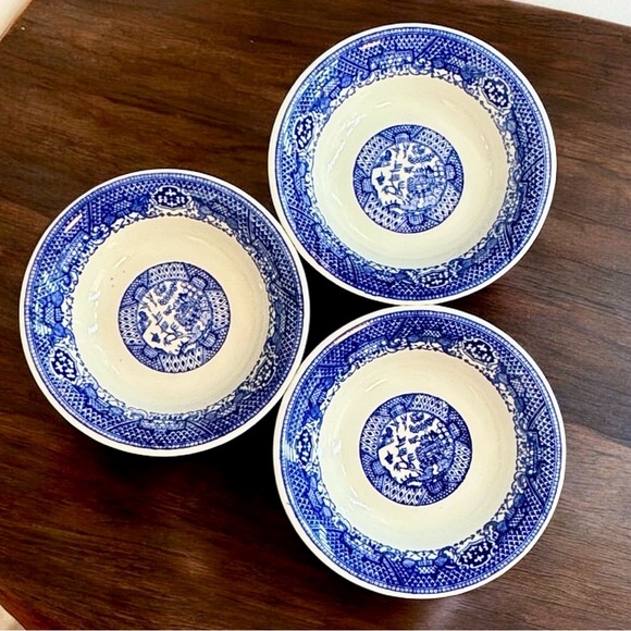 Vintage Blue Willow Porcelain Coupe Cereal Bowls by SCIO - Picture 2 of 7